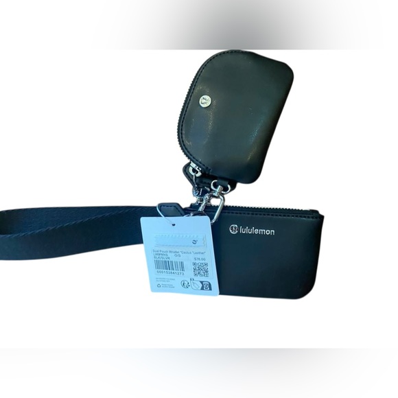 NWT Lululemon dual pouch wristlet *cactus leather BLACK/SILVER - Picture 2 of 4